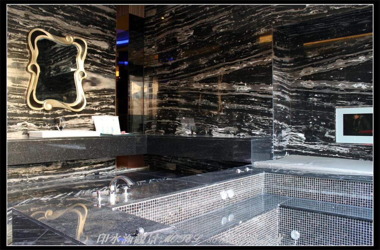 Yin Shui Han Motel Hunei Rum bild